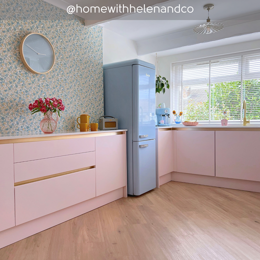 Karndean Designflooring Canadian Nude Oak in a kitchen